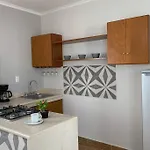 Villa Cerenata, Downtown,Few Steps From The Beach.