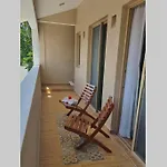 Villa Cerenata, Downtown,Few Steps From The Beach.